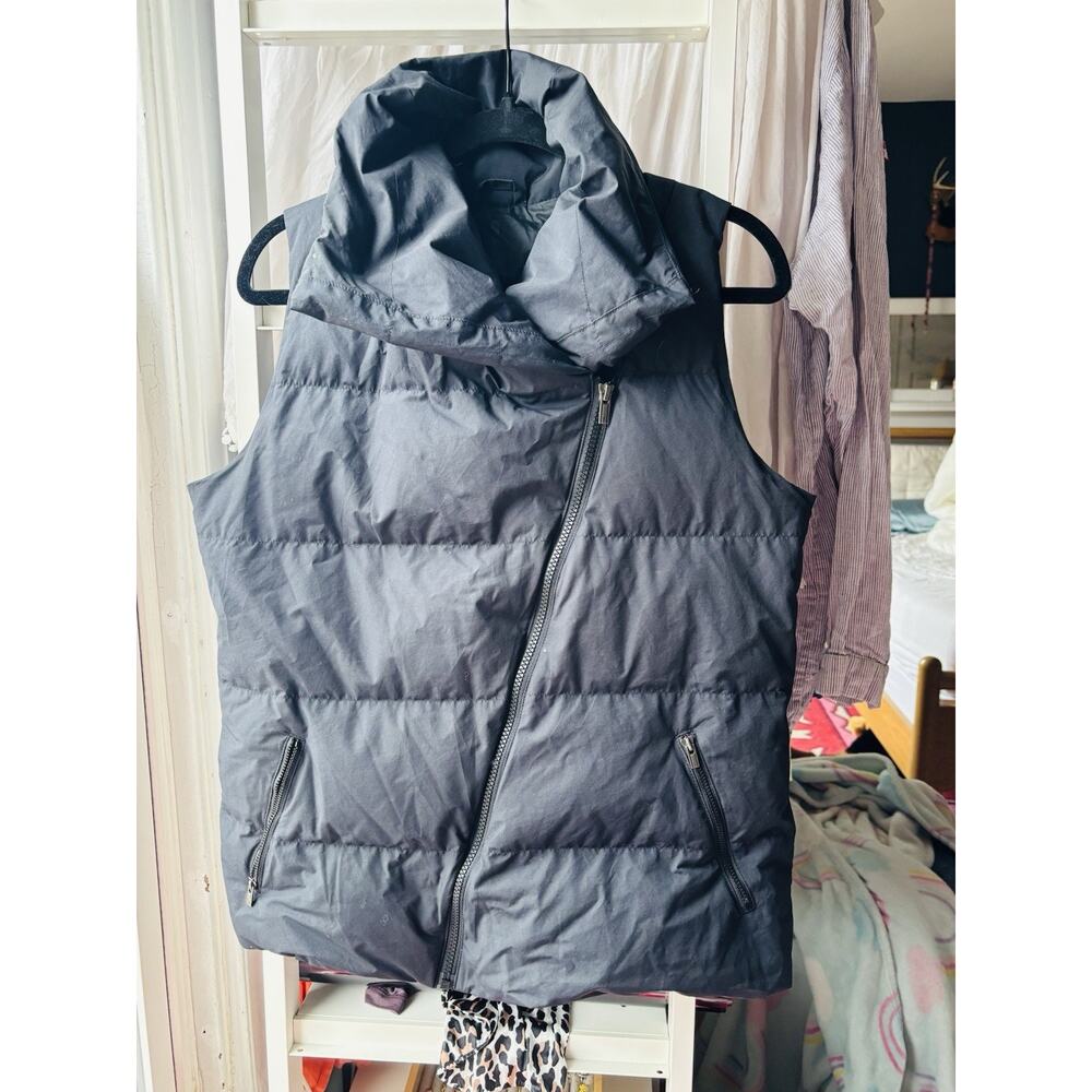 Lucy Designer Black Puffer Vest Size Womens Medium Quilted Chic